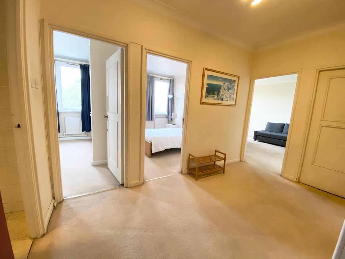 Victoria And Buckingham Palace Apartments Лондон Экстерьер фото